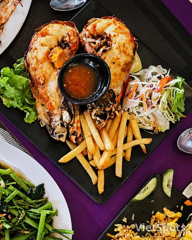 [Phú Quốc] Quán ăn ngon giá hợp lý khu vực trung tâm LINDA Restaurant