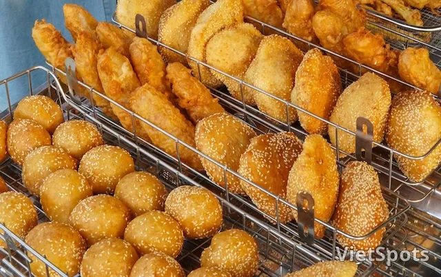 Top 3 crispy banana fritter (bánh chuối chiên) spots in Da Nang