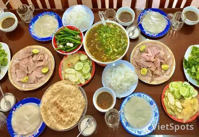 Bê Thui Mười Cầu Mống – Ba thế hệ món bê thui nổi tiếng của Quảng Nam, ngay giữa lòng Đà Nẵng