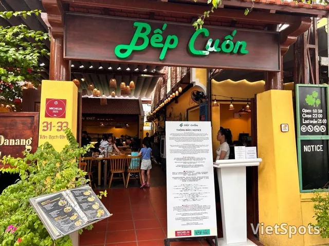 Bếp Cuốn Đà Nẵng – Discover Vietnamese cuisine through traditional rolled dishes
