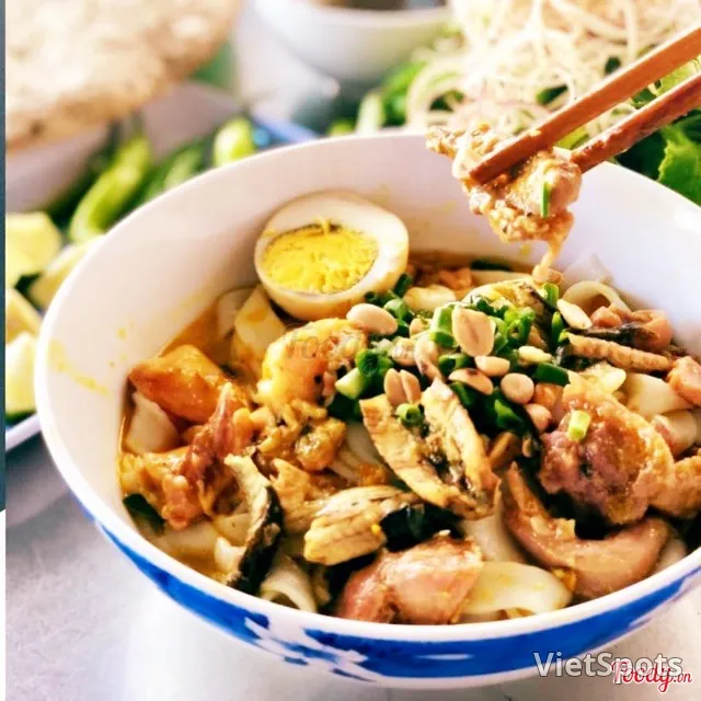 Mixed Mì Quảng (Thập Cẩm)