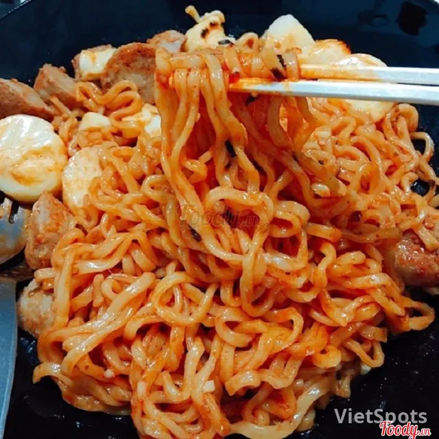 エビ団子辛ラーメン