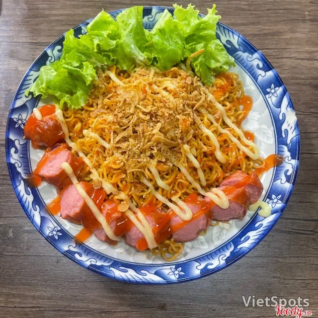 ソーセージ混ぜ麺
