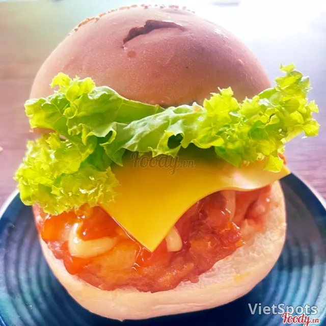 チーズフライドチキンバーガー