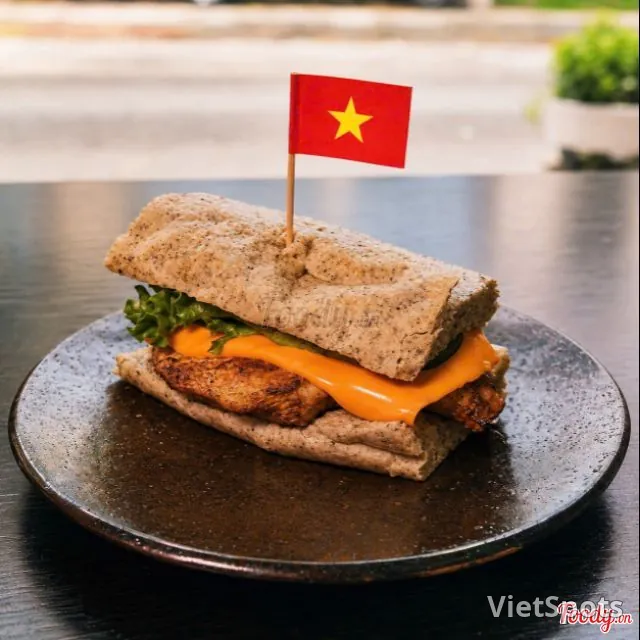 แซนด์วิชขนมปังงาดำไก่เทอริยากิ