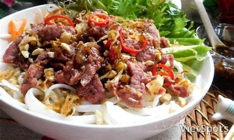 เฝอแห้งคลุก (2 ชาม) - เนื้อลวก