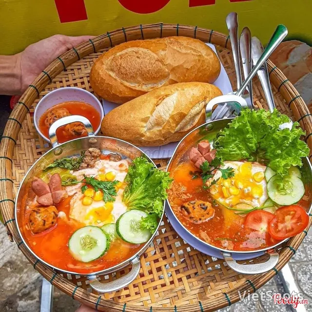 บั๋นหมี่จ๋าว (ขนมปังกระทะ)