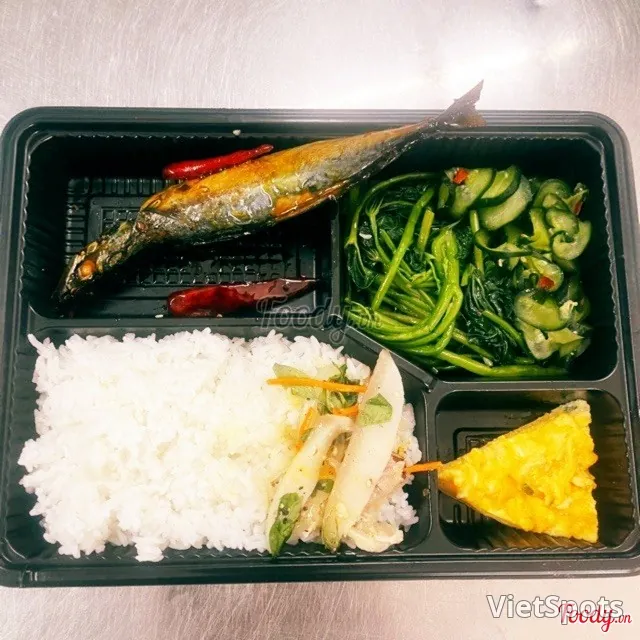 ปลาทูต้มเค็มคาราเมล (เมนูเด็ดของร้าน)
