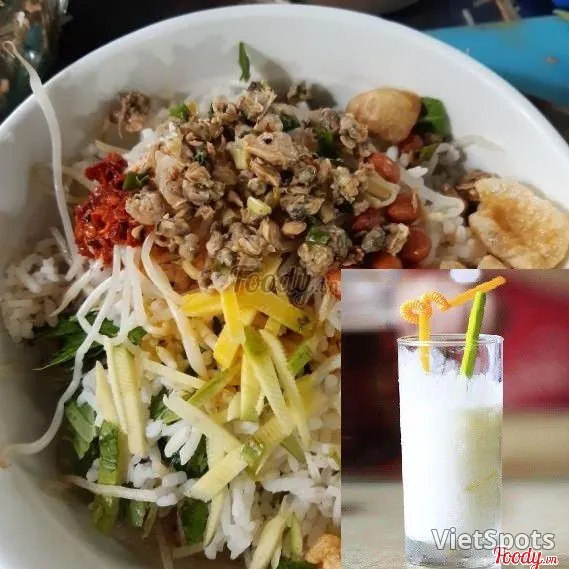 คอมโบ: ข้าวคลุกหอยกาบ + โยเกิร์ต