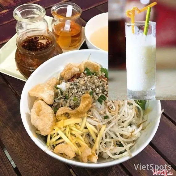 คอมโบ: ขนมจีนหอยกาบ + โยเกิร์ต