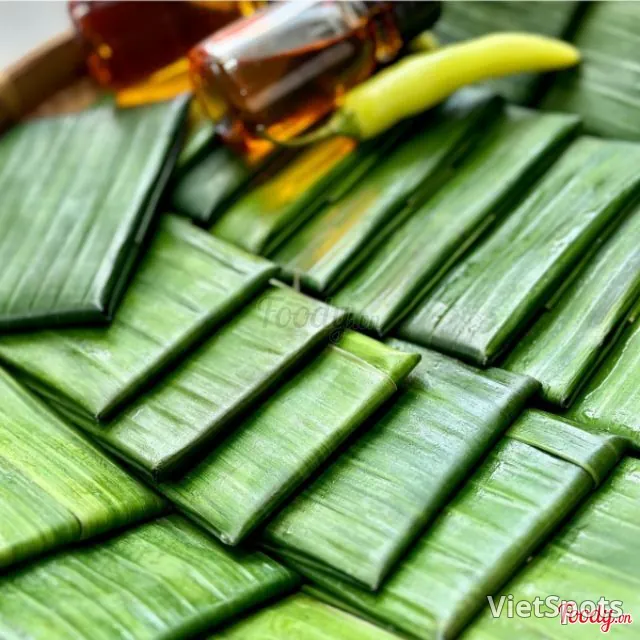 Bánh Nậm Sống