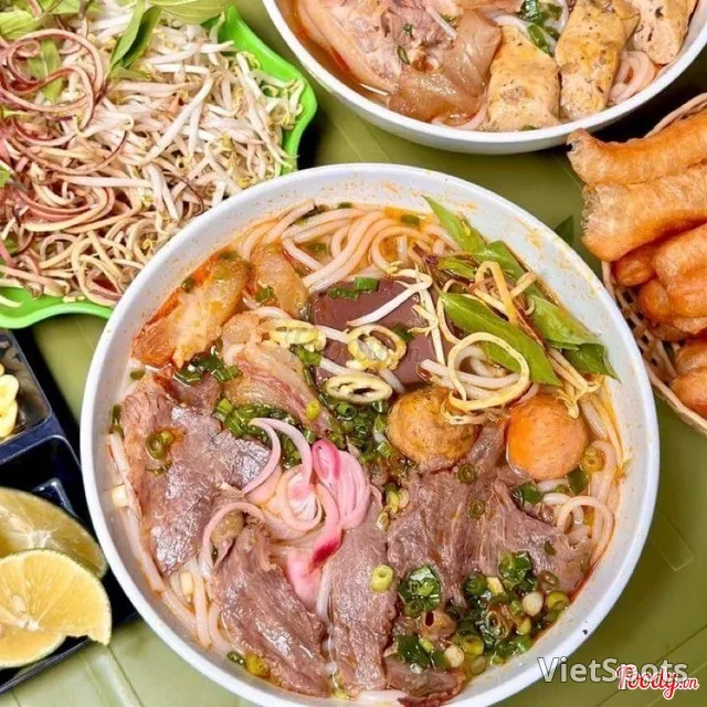 Bún thập cẩm