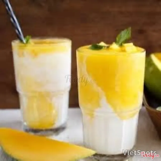 Mango Yogurt Smoothie