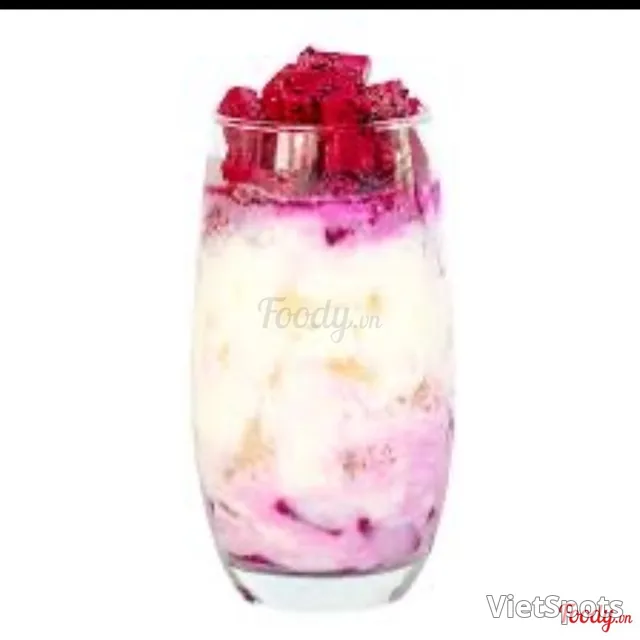 Mashed Dragon Fruit with Yogurt