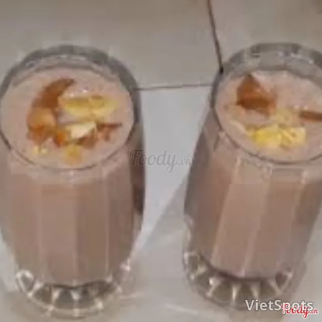 Sapodilla Smoothie with Flan