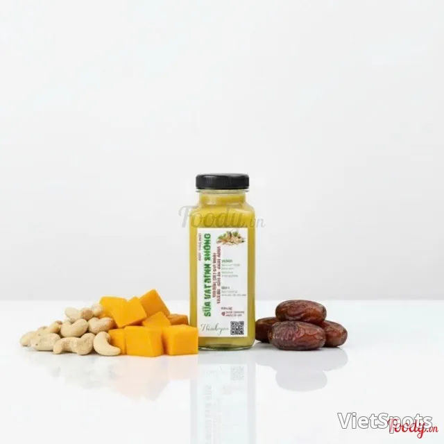 カシューナッツ・かぼちゃ・オーツ・デーツ(食物繊維豊富、心血管に良く血糖を安定)