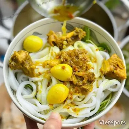 หมี่กว่างไก่กบ