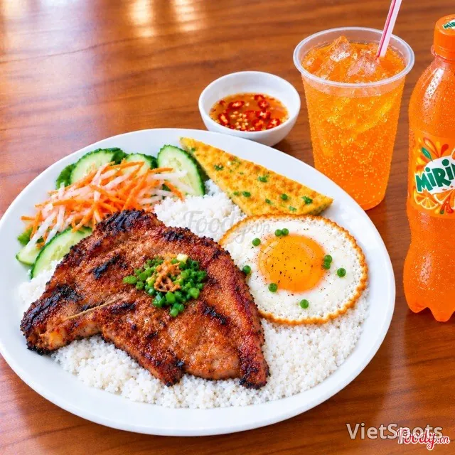껌떰 + 돼지갈비 + 반숙 계란프라이 + 계란프라이 + 미린다 오렌지 300ml 병