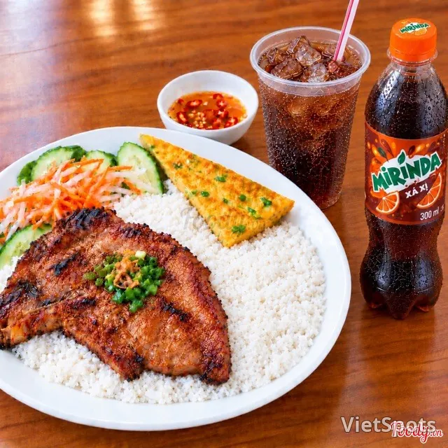 껌떰 + 돼지갈비 + 계란프라이 + 미린다 사시 300ml 병