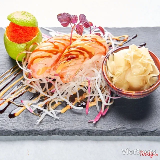 Aburi salmon