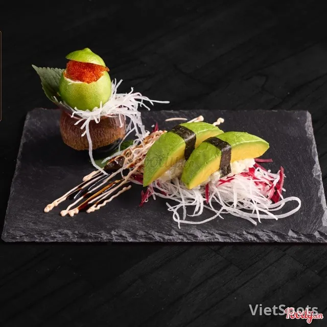 Avocado nigiri