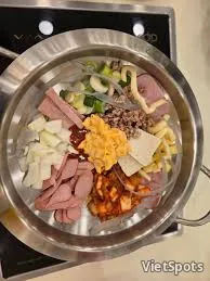 ซุปกระดูกหมูสไตล์บูแด (XL) · กระดูก 6 ชิ้น