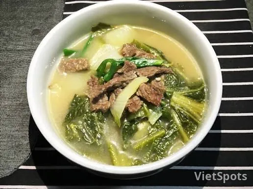 ซุปกระดูกวัวผักกาดขาว (อูกอจี)
