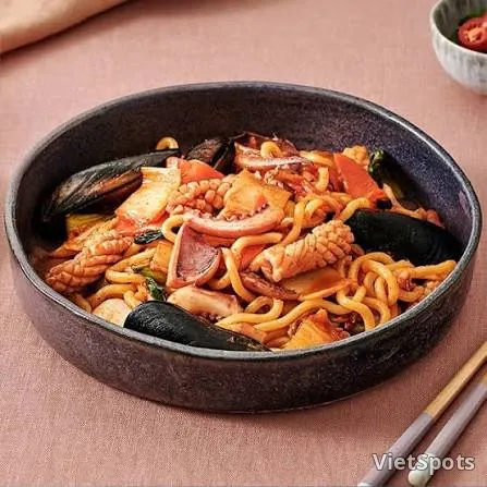 อาหารทะเลผัด