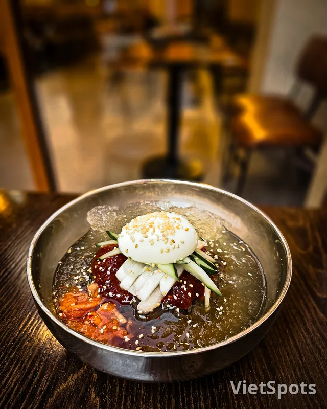 물냉면
