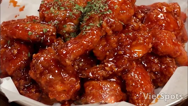 Sweet & Spicy Garlic Fried Chicken