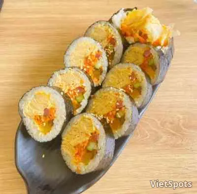 泡菜金槍魚蛋黃醬紫菜包飯