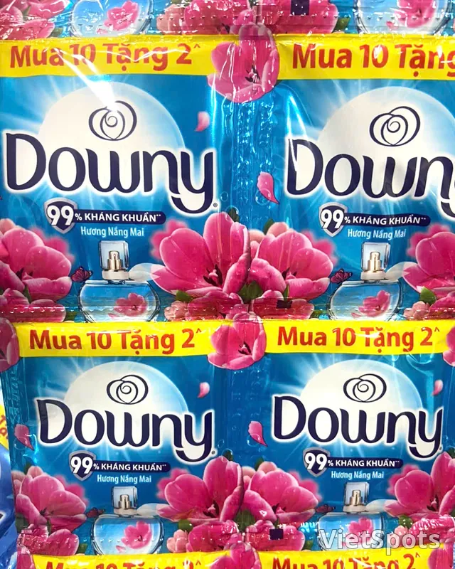 Nước xả vải downy xanh dương hương nắng mai