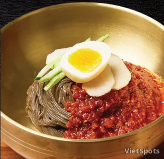 C.17 비빔냉면