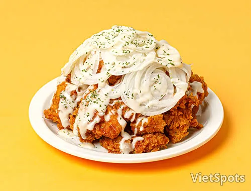 ไก่ทอดซอสหัวหอมเผ็ด