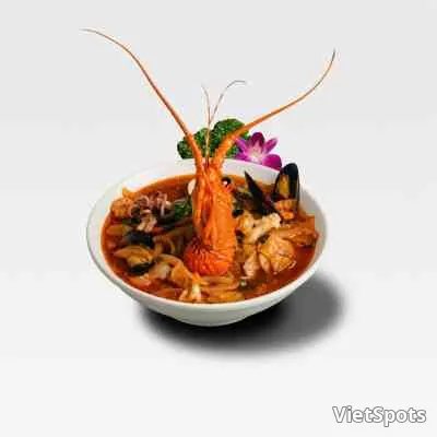 A3 Острый суп с лобстером и морепродуктами