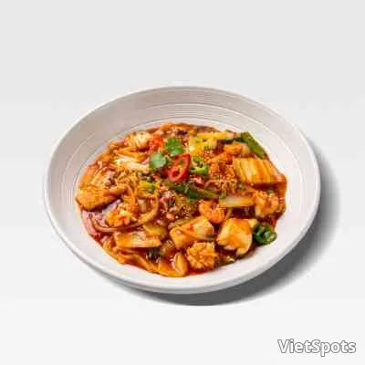 A8 Жареная острая лапша с морепродуктами