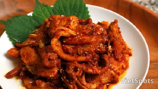 Spicy Stir-fried Pork Belly (Plate)
