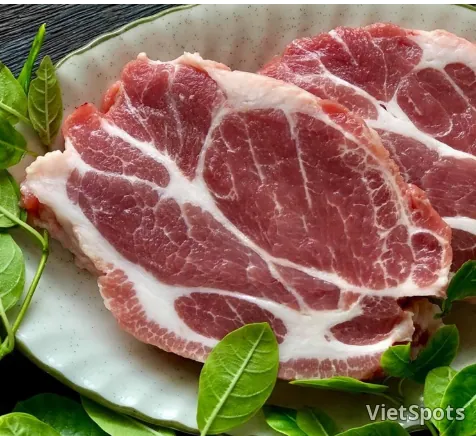 Свиная шея 400 г + 2 риса + сервис(6 закусок + овощи + ссамджан)