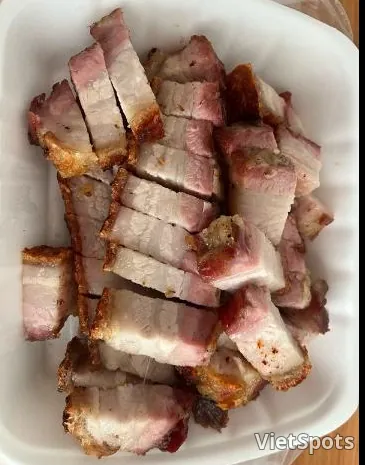 หมูย่างไหทั้งตัว 200 กรัม