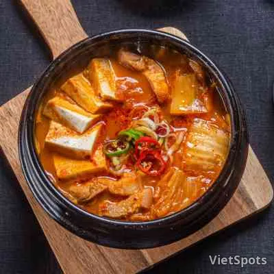 Canh kim chi (Kim chi hầm)