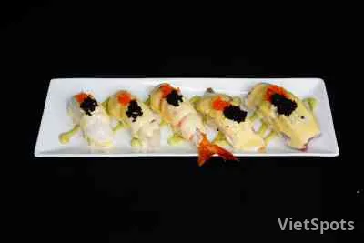 Nigiri set with cheese sauce