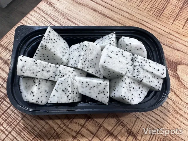 แก้วมังกรเนื้อขาว (M)