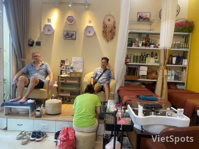 Scrub - foot massage