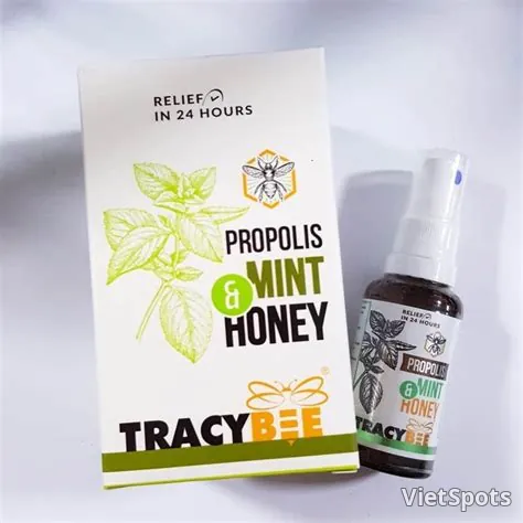 Xịt họng keo ong Tracybee propolis mint & honey 20ml