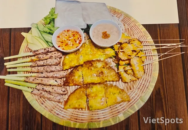 ミス・ニー セット(バインセオ・焼き牛肉・ネムルイ)