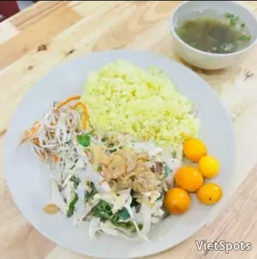 Cơm gà xé đặc biệt