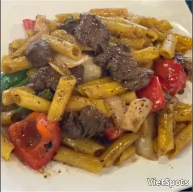 Nui Xào Bò Lúc Lắc