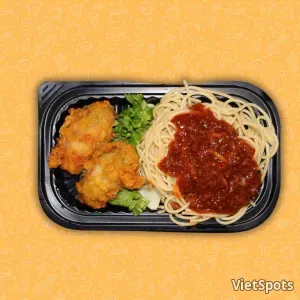 Spaghetti with Fried Chicken Wings
