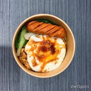 Mixed Noodles with Sausage & Fried Egg