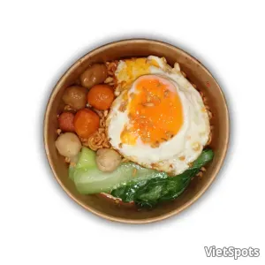 Spicy Dry Noodles with Fish Ball & Fried Egg